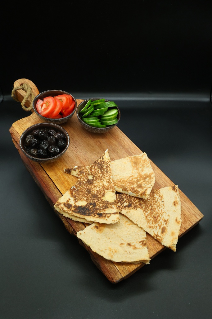 Saj Labneh &amp; Makdoos