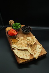 Saj Zaatar with Cheese
