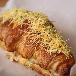 CROISSANT KONAFA CHEESE